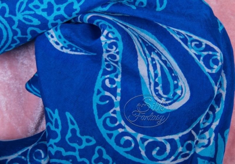 Kelagayi "Beautiful blue with white galib patterns and dense sky-blue picture"