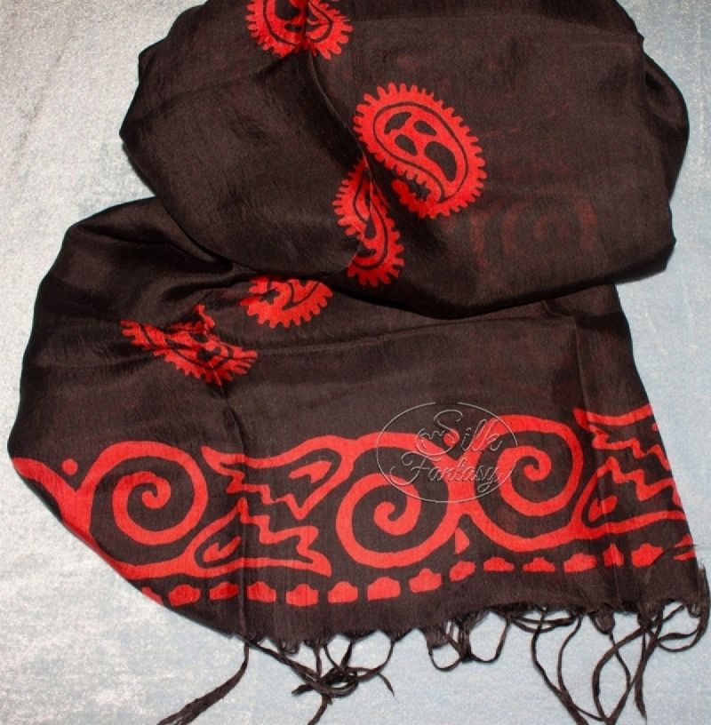 Scarf "Color chocolate and cornel"