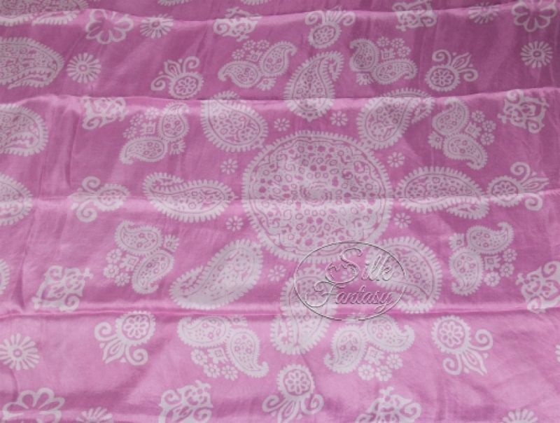 Kelagayi "Tender pink with white galib patterns"