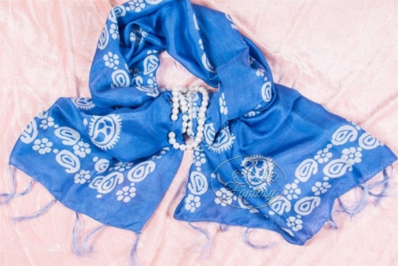 Scarf "Light blue and white"