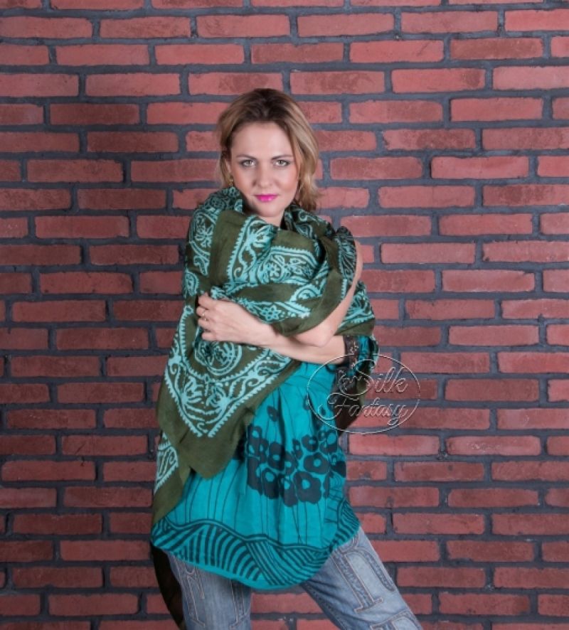 Kelagayi "Khaki background and turquoise galib patterns"