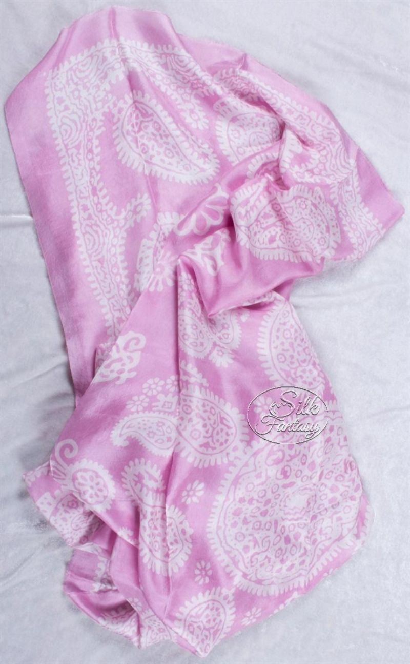 Kelagayi "Tender pink with white galib patterns"