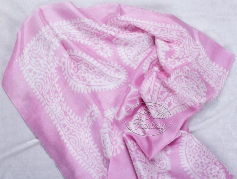 Kelagayi "Tender pink with white galib patterns"