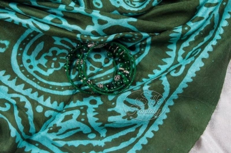 Kelagayi "Khaki background and turquoise galib patterns"