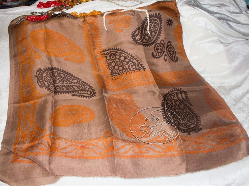 Kelagayi "Sand color with yellow-golden and coffee-colored galib patterns"