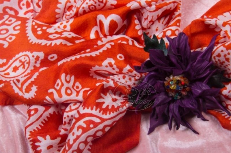 Kelagayi "Carrot-color with white galib patterns"