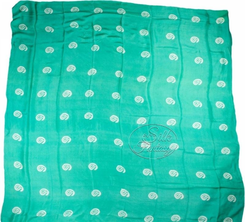 Kelagayi "Green with small white buta patterns"