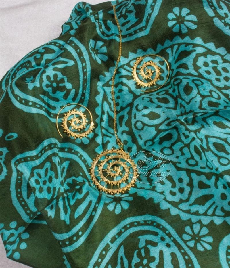 Kelagayi "Khaki background and turquoise galib patterns"