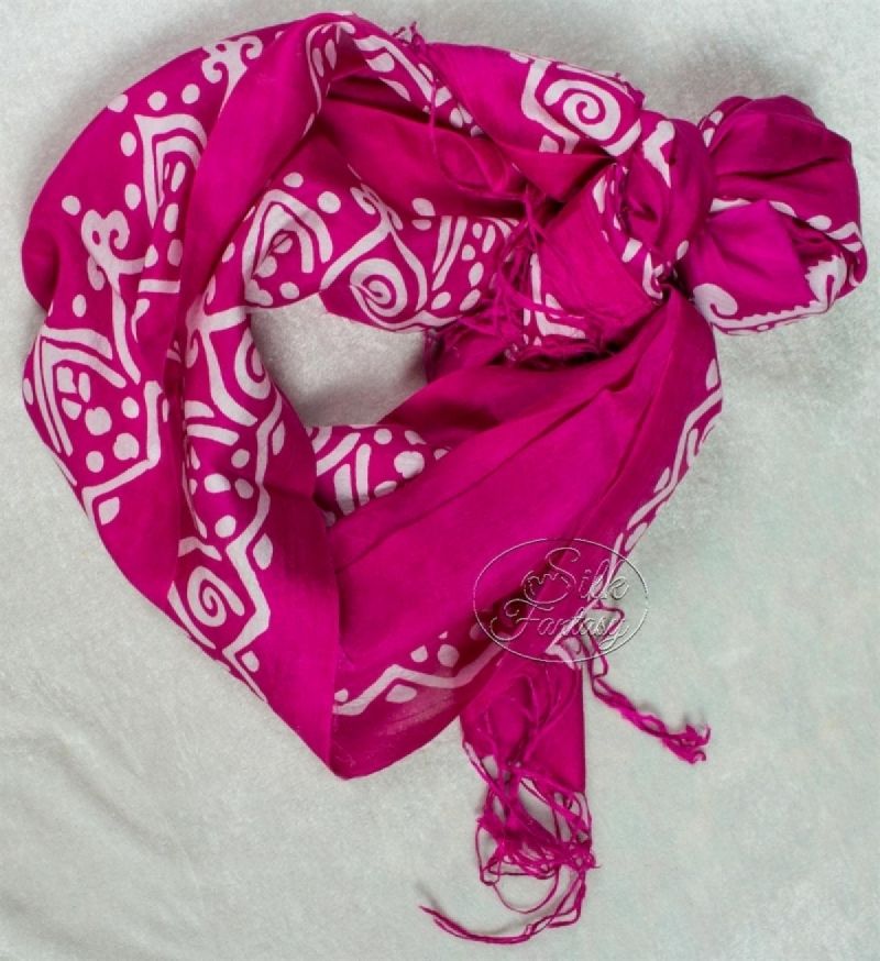 Scarf "Crimson with white – luxurious"