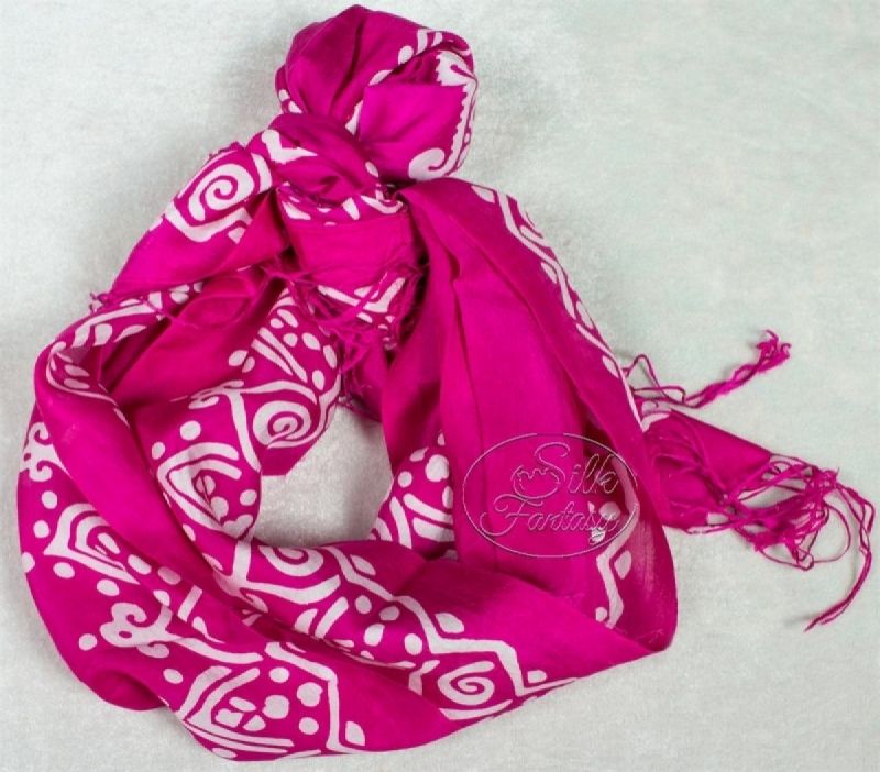 Scarf "Crimson with white – luxurious"