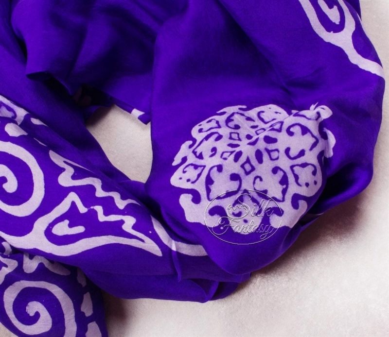 Scarf "Violet with white galib patterns"