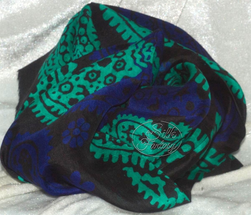 Kelagayi "Dark green background with dusty-blue and old turquoise"