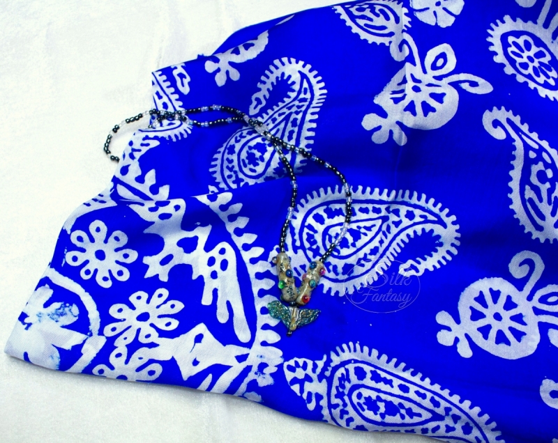 Kelagayi "Blue electric with white patterns"