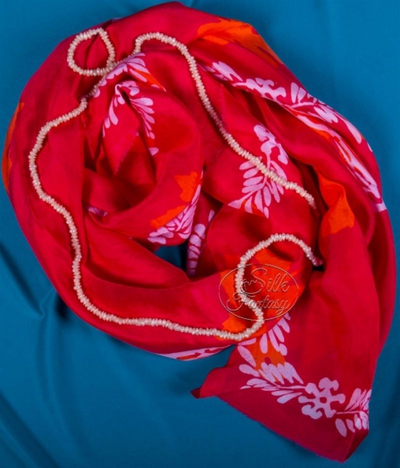 Kelagayi "Red background, orange fig leaves and white galib patterns"