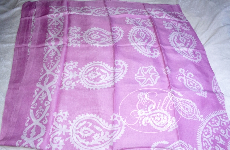 Kelagayi "Tender pink with white galib patterns"