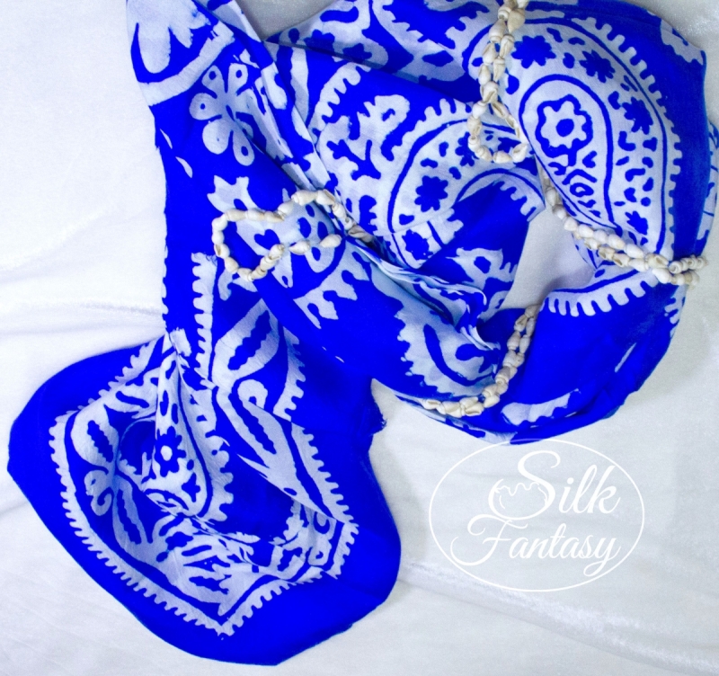 Kelagayi "Blue electric with white patterns"