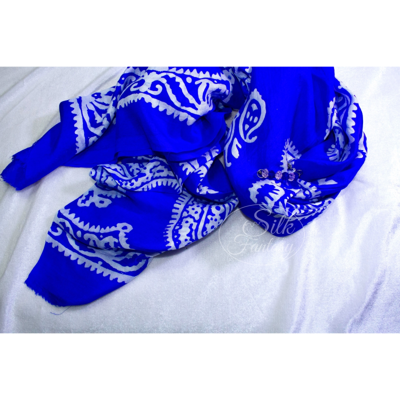 Kelagayi "Blue electric with white patterns"