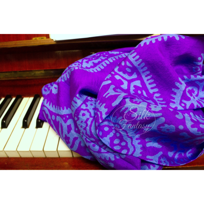 Kelagayi "Lush fuchsia color and turquose galib patterns"