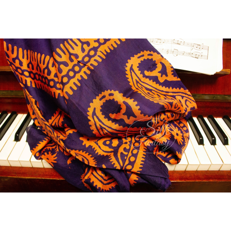 Kelagayi "Dark blue-violet background and orange-golden galib patterns"