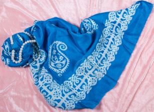 Kelagayi "Luxurious blue royal background color and white galibs"