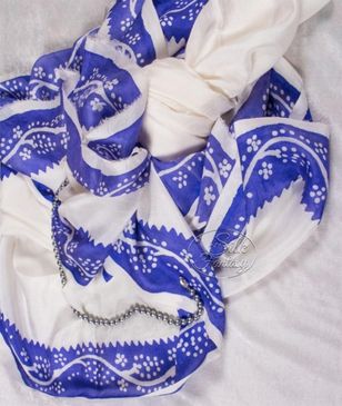 Kelagayi "White with dusty-blue galib patterns"