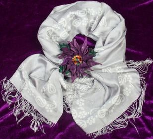 Scarf "Silvery-gray with white"