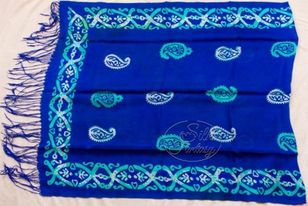 Scarf "Blue background with turquoise and white patterns"