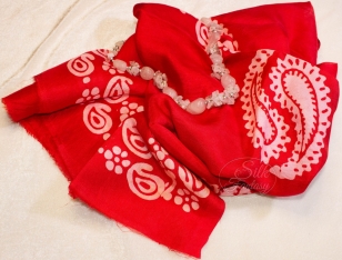 Scarf "Red color with white patterns"