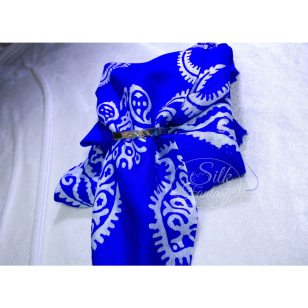 Kelagayi "Blue electric with white patterns"